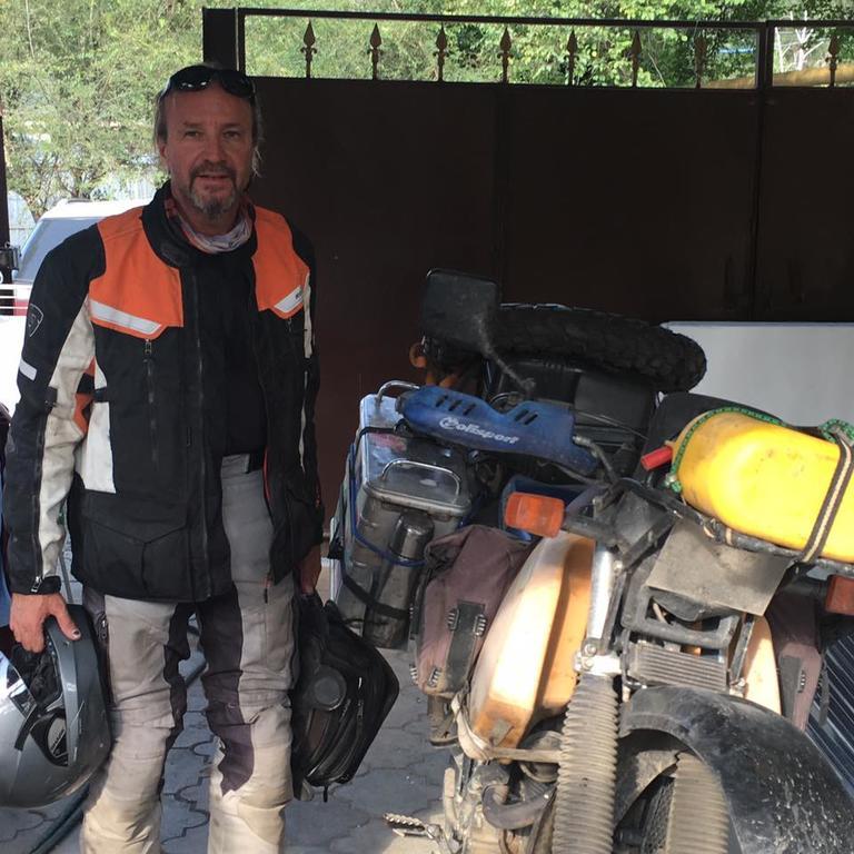 Almaty Backpackers Vandrarhem Exteriör bild